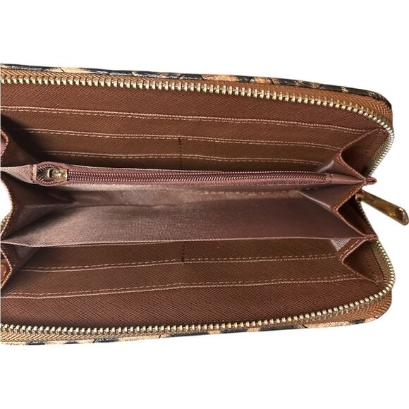 HOTSEXY Leopard Print Handbag and Wallet Set - Picture 13 of 17